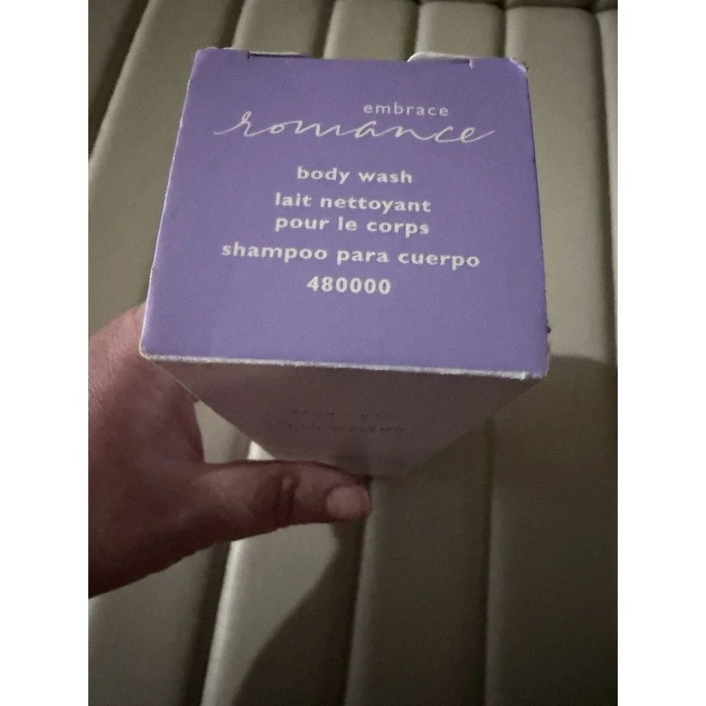 Mary Kay Body Wash Embrace Romance 7.75oz Purple New Private Spa Floral